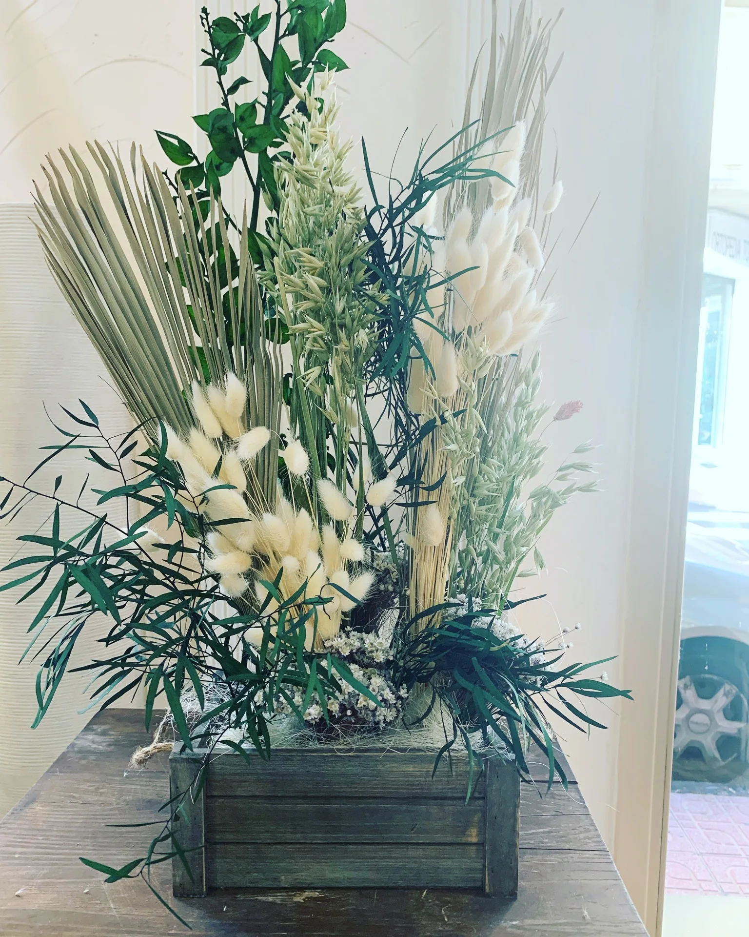 Dried & Preserved Flowers by Artemisa Floristas in Torrevieja — example 3